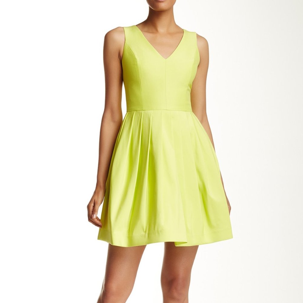 HALSTON HERITAGE Pleated Cocktail V-Neck Sleeveless Dress NWOT